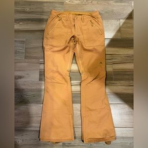 Burton women’s snowboard pants M